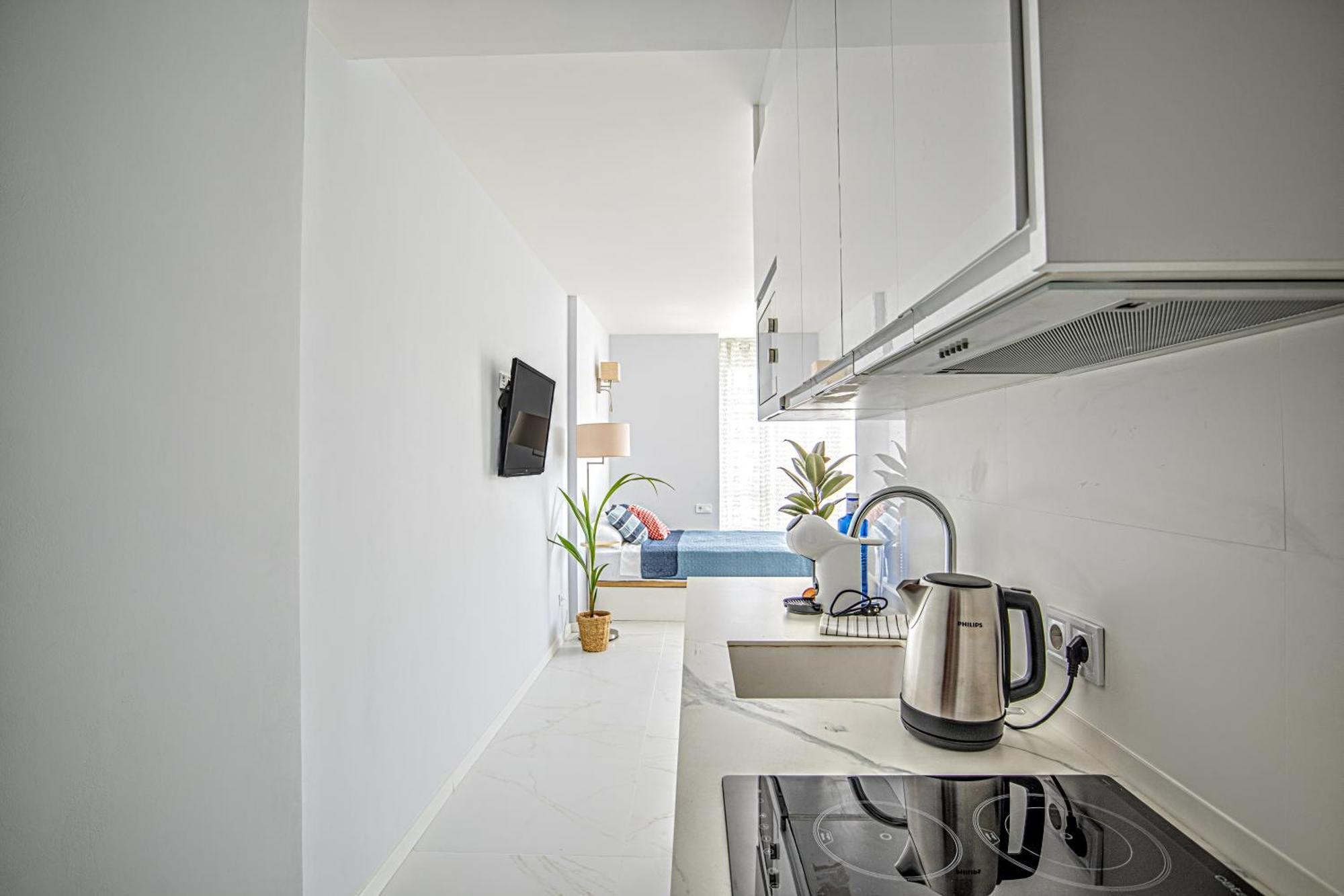 Elegant Studio With Pool And Seaview ตอร์เรโมลิโนส ภายนอก รูปภาพ