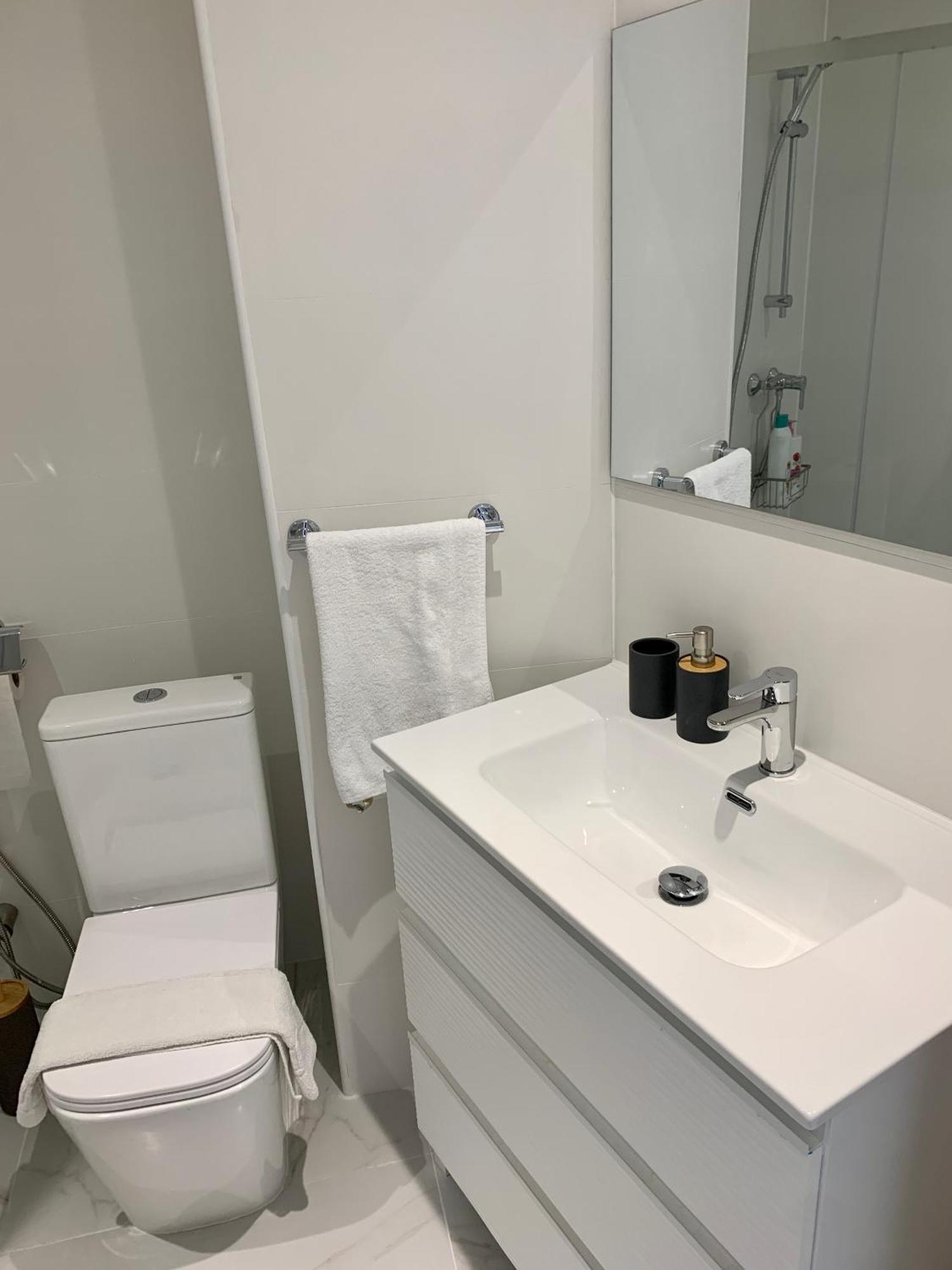 Elegant Studio With Pool And Seaview ตอร์เรโมลิโนส ภายนอก รูปภาพ