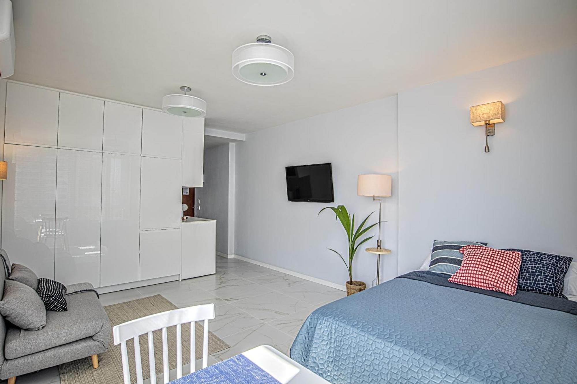 Elegant Studio With Pool And Seaview ตอร์เรโมลิโนส ภายนอก รูปภาพ