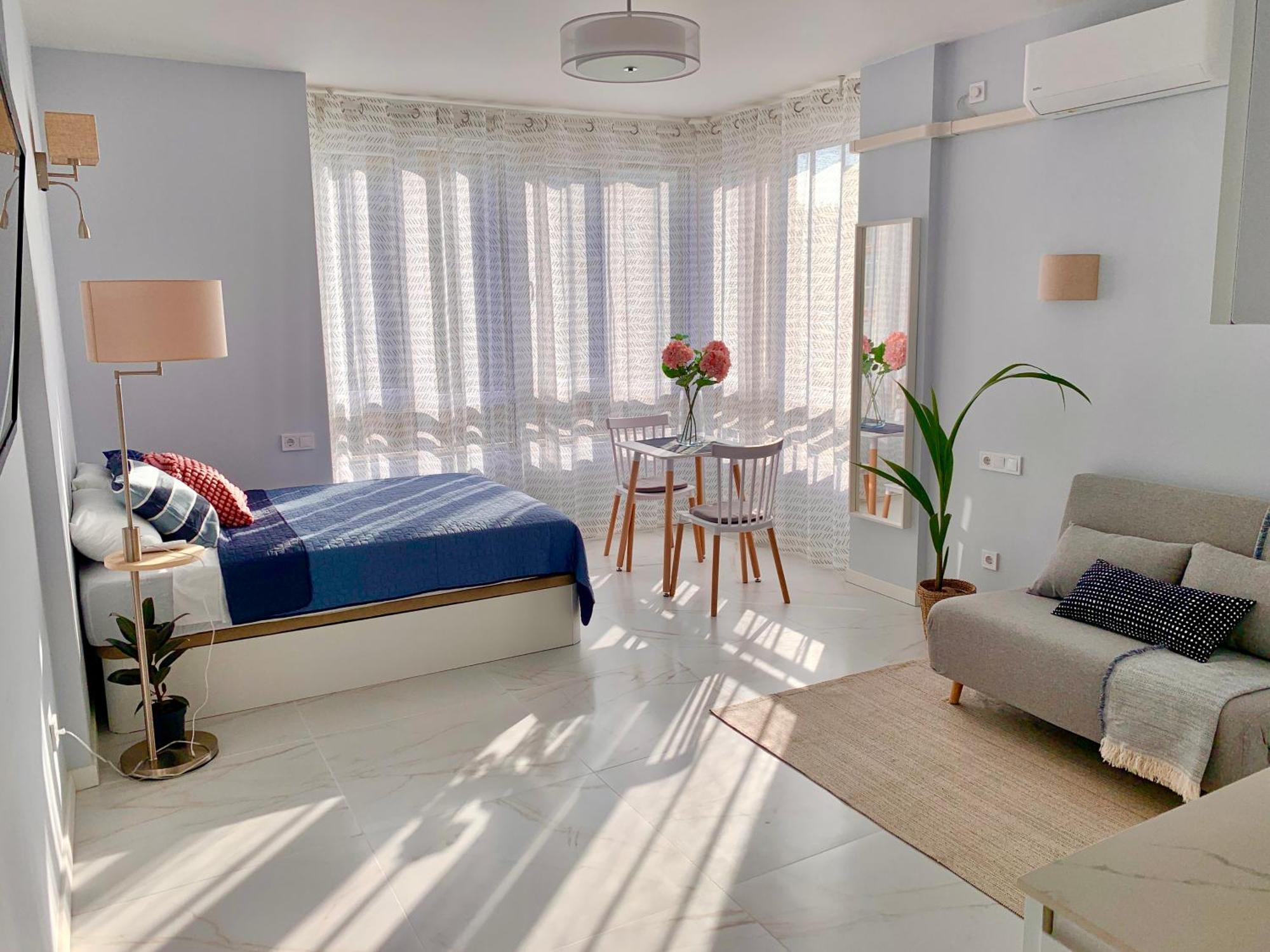 Elegant Studio With Pool And Seaview ตอร์เรโมลิโนส ภายนอก รูปภาพ